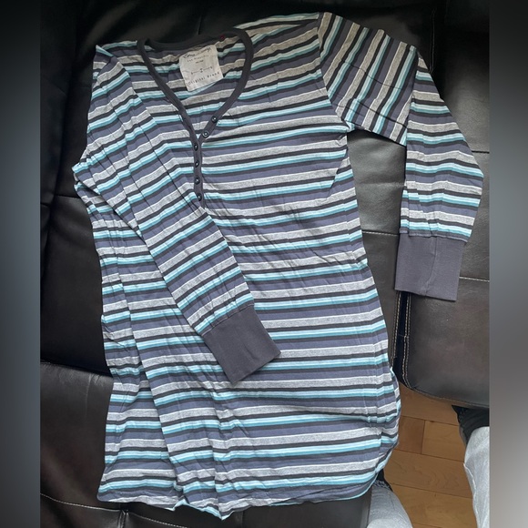 Esprit de Corp Nightie - Picture 2 of 2